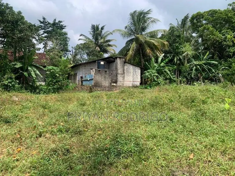 Homagama, Kiriwaththuduwa 24 Perches of Land for Sale