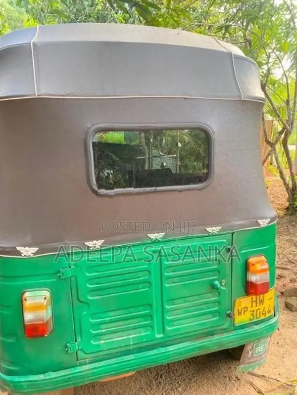 Bajaj RE 2009