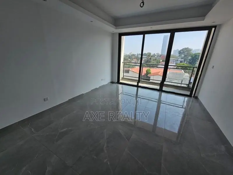 Unfurnished 3 Bed Apartment For Rent in Colombo 05