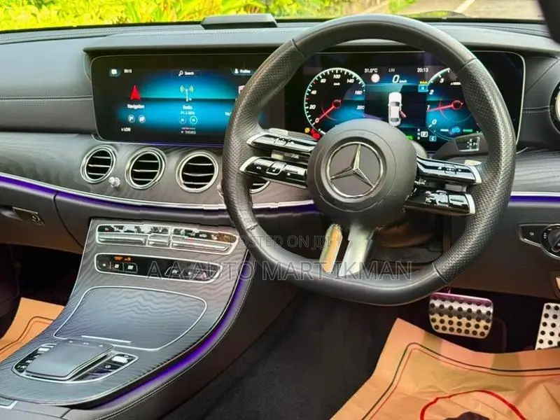 Mercedes Benz E200 AMG LINE PREMIUM 2023