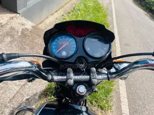 Bajaj Boxer 2004