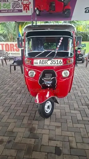 Bajaj RE 4 Stroke 2018