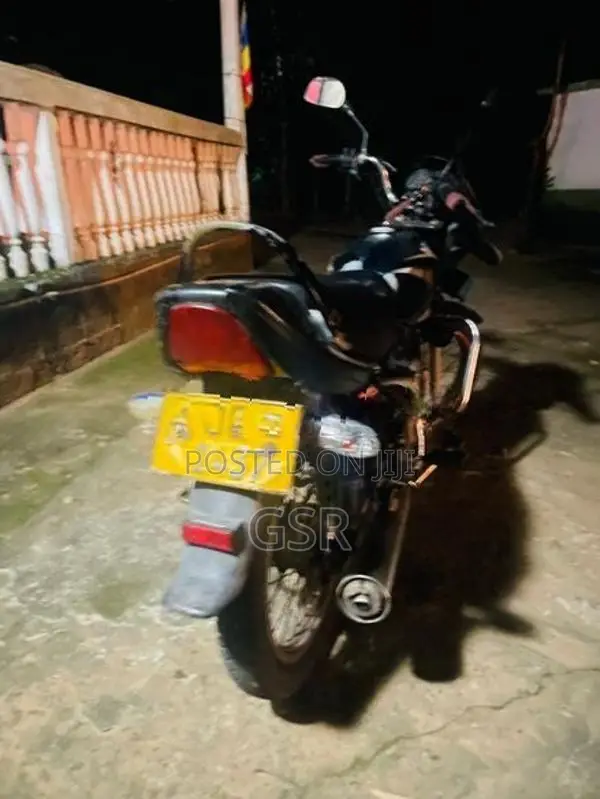 TVS Centra 100 2005