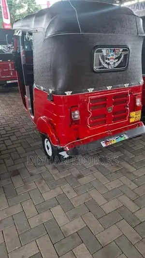 Bajaj RE 4 Stroke 2018