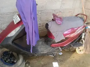 Bajaj Kristal 2008