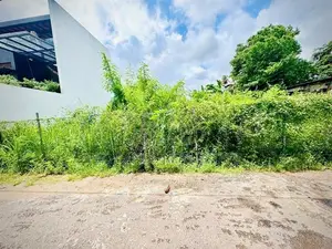 (SL1018) 7.5 Perch Land for Sale in Nugegoda