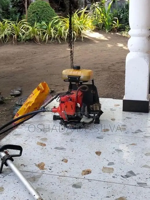 Grass Brush Bush Cutter