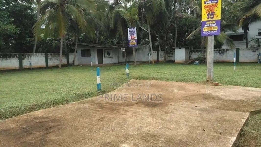 Land in Anuradhapura, Dhaiyagama Junction