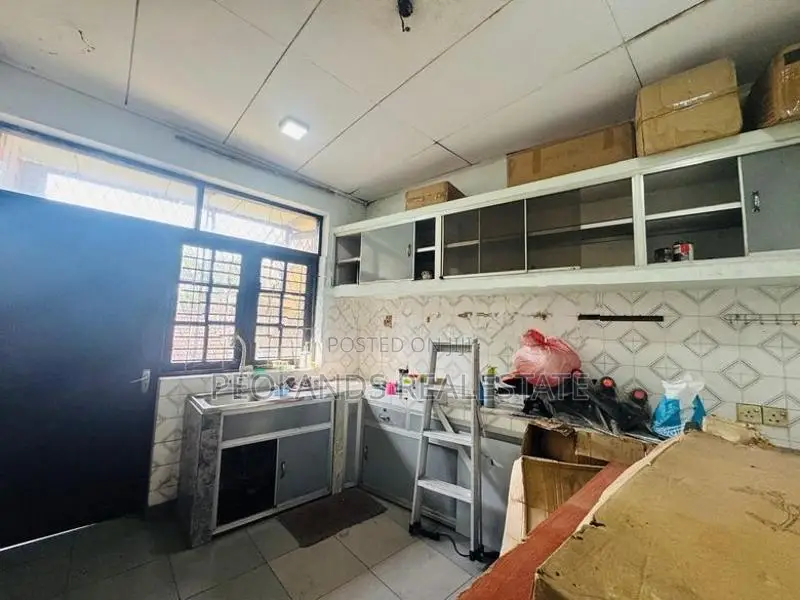(RCR615) Commercial Property for Rent in Moratuwa