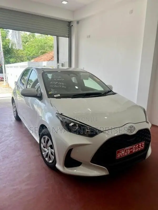 Toyota Yaris X Limited Push Start 2024