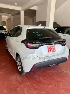 Toyota Yaris X Limited Push Start 2024