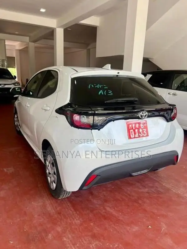 Toyota Yaris X Limited Push Start 2024
