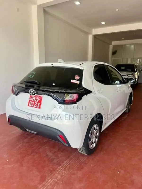 Toyota Yaris X Limited Push Start 2024