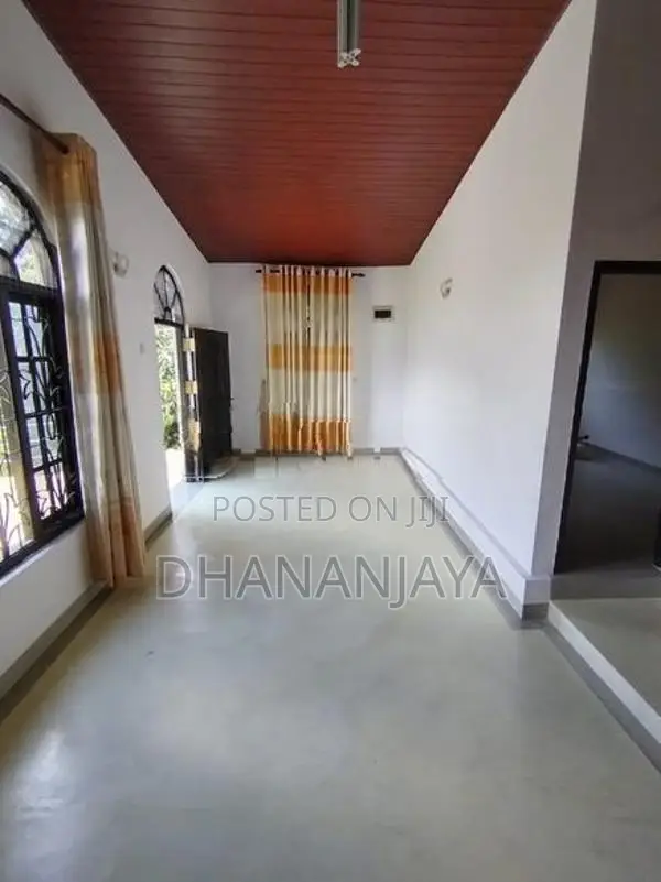 House for Sale in Tennekumbura