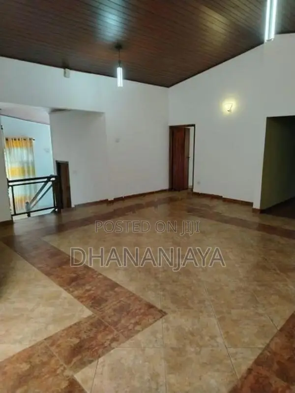 House for Sale in Tennekumbura