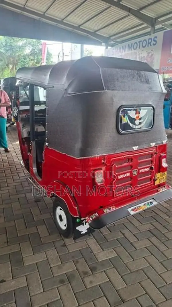 Bajaj RE 4 Stroke 2015
