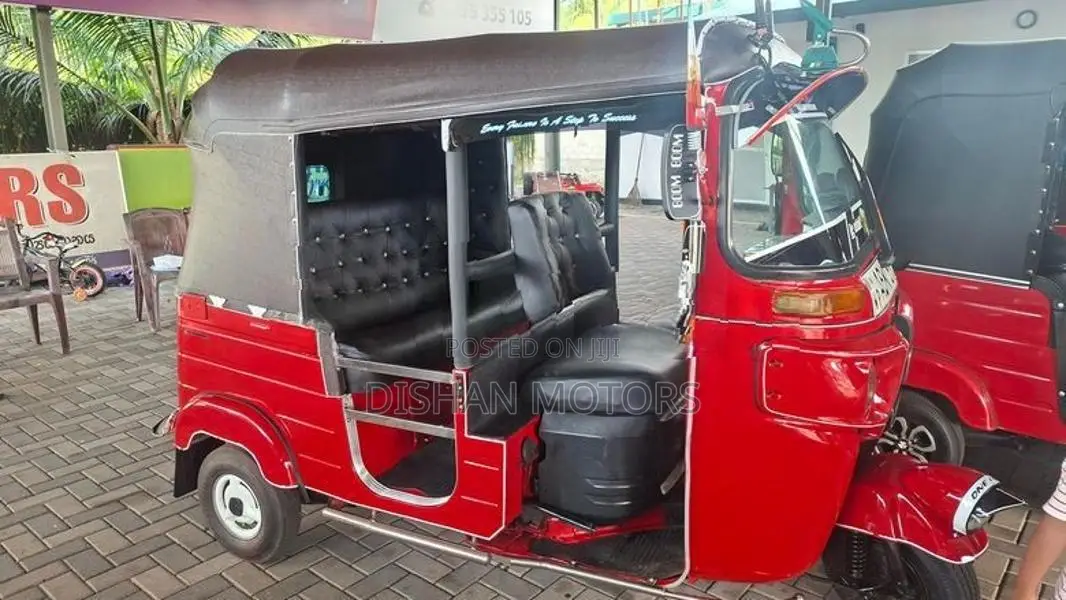 Bajaj RE 4 Stroke 2015