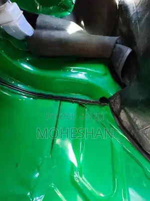 Bajaj RE 2015
