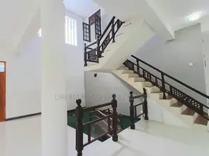 මහරගම නගරයෙන් හයිලෙවල් පාර ආසන්නයේ නිවසක් කුලියට