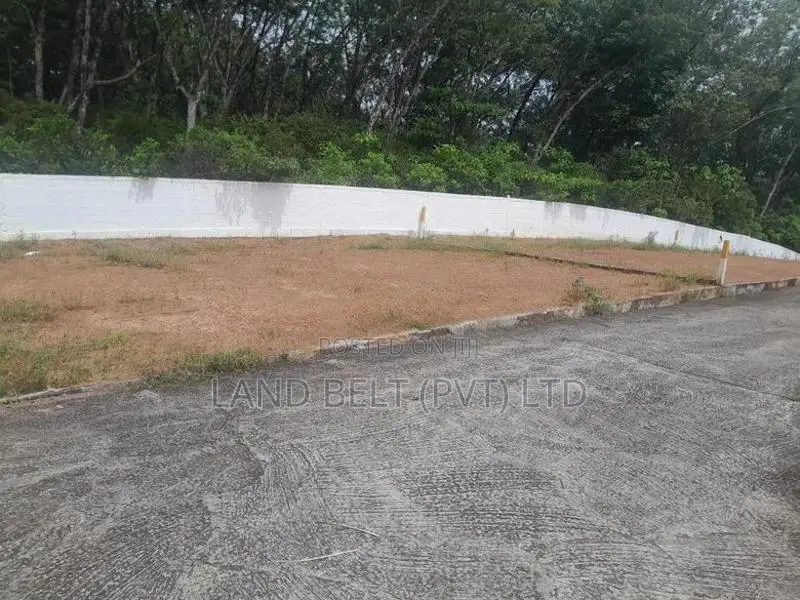 Land for Sale Close to Athurugiriya