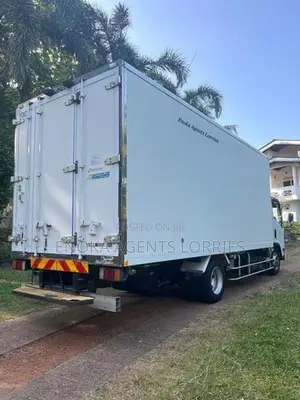 Isuzu Elf Unr18½ Freezer lorry 2018