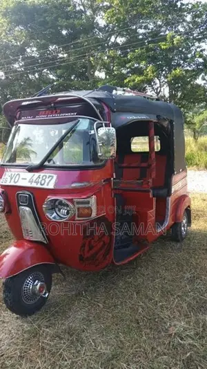 Bajaj RE thevell 2011