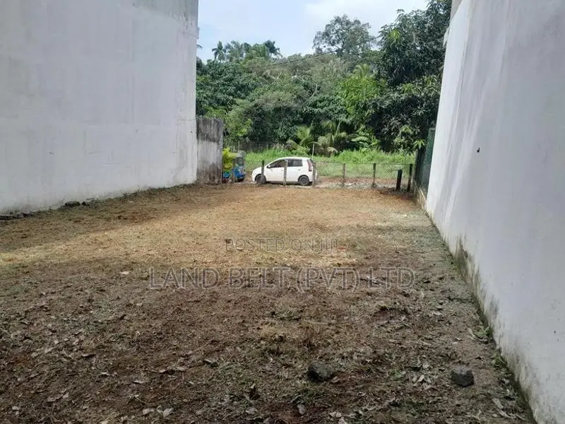 Land for Sale Close to Athurugiriya
