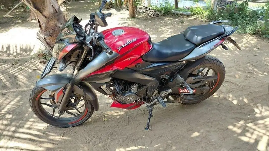 Bajaj Pulsar NS200 2017