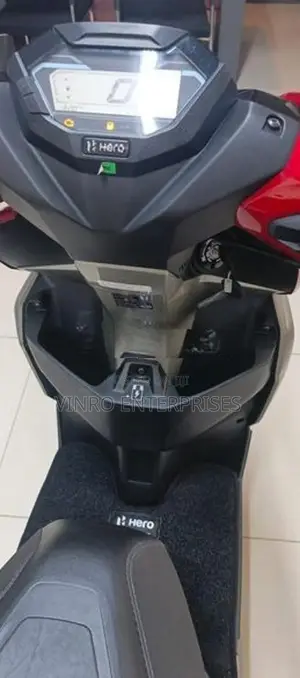 Hero XOOM 125R 2026