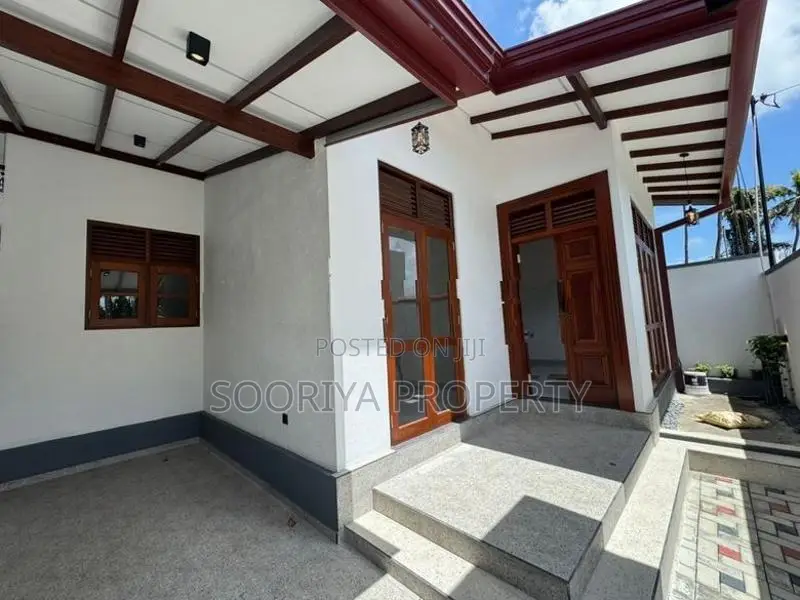 Brand New Luxury House for Sale in Piliyandala