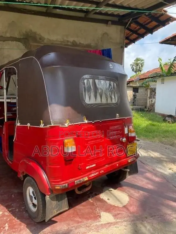 Bajaj RE 2004