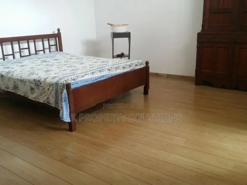 House for Rent in Colombo 7 ( File No 810 B )not Facing Hortan Place