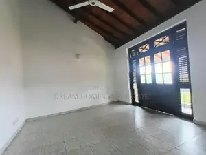 Spacious 3-Storey House for Rent Battaramulla
