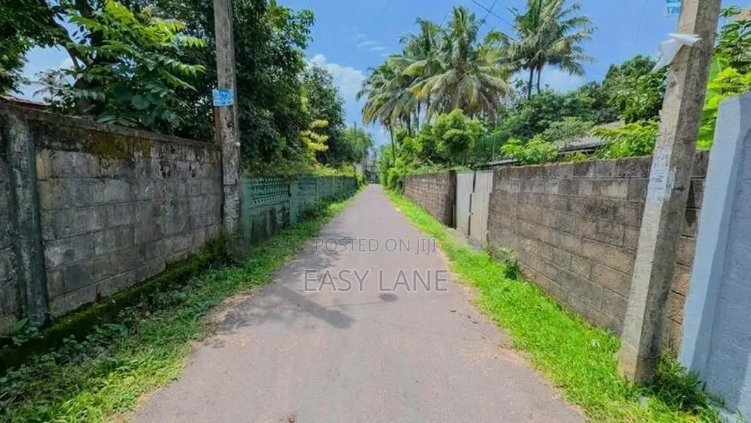ගම්පහ සිරිමල් උයන පර්චස් 16ක අගනා ඉඩමක් / CA 14256