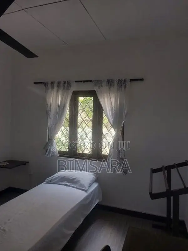 Room for Rent Koswatta