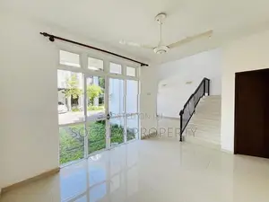 2 Story Luxury House for Sale with Swimming Pool - Piliyandala