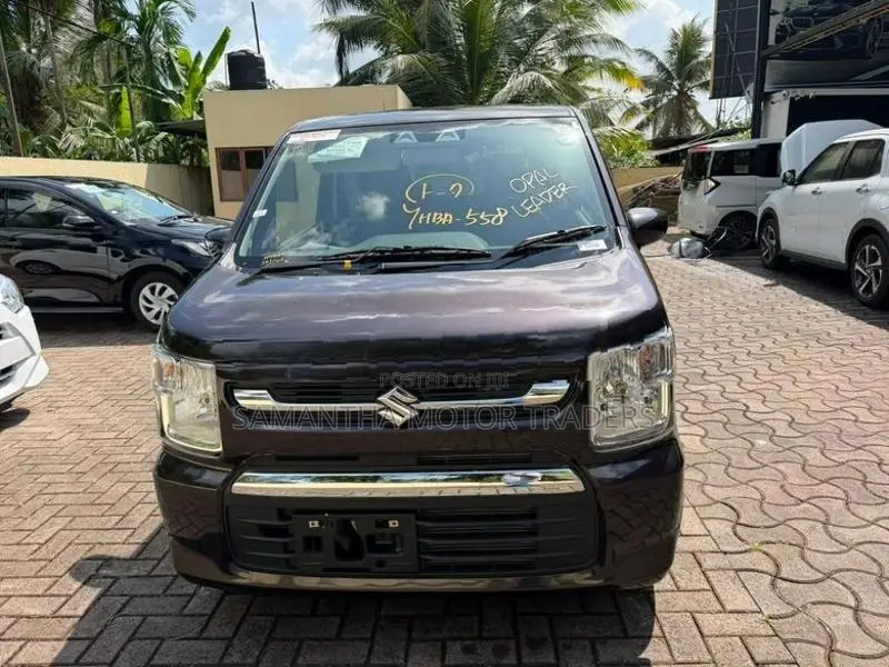 Suzuki Wagon R FX Petrol 2025