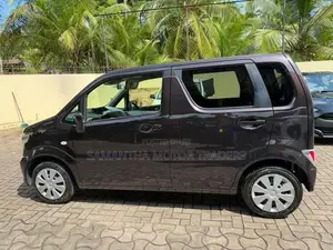 Suzuki Wagon R FX Petrol 2025