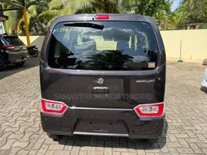 Suzuki Wagon R FX Petrol 2025