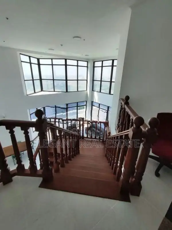 Royal Park - 05 Bedroom Penthouse for Rent in Rajagiriya (A5778)
