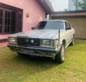 Toyota Crown 1983