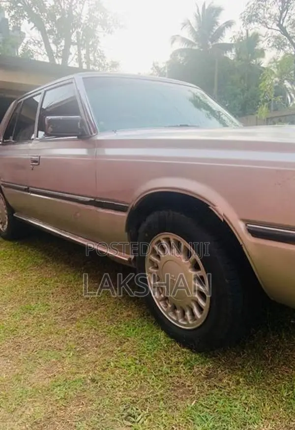 Toyota Crown 1983