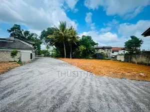 Yakkala Land for Sale