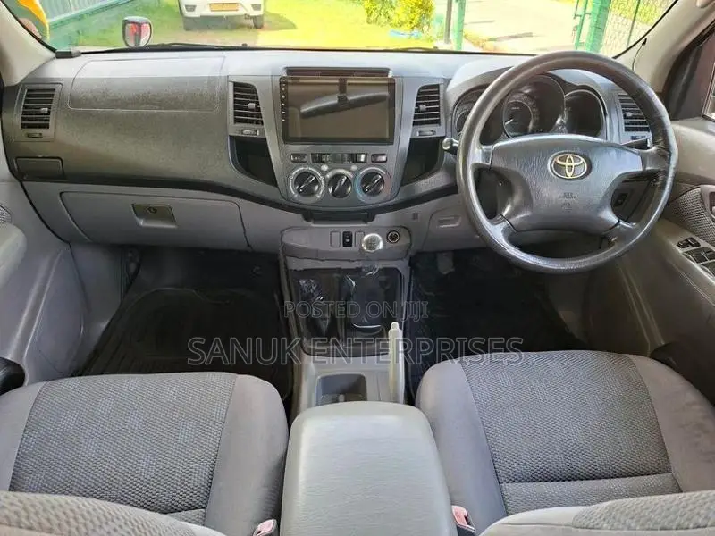 Toyota Hilux Double Cab 2010