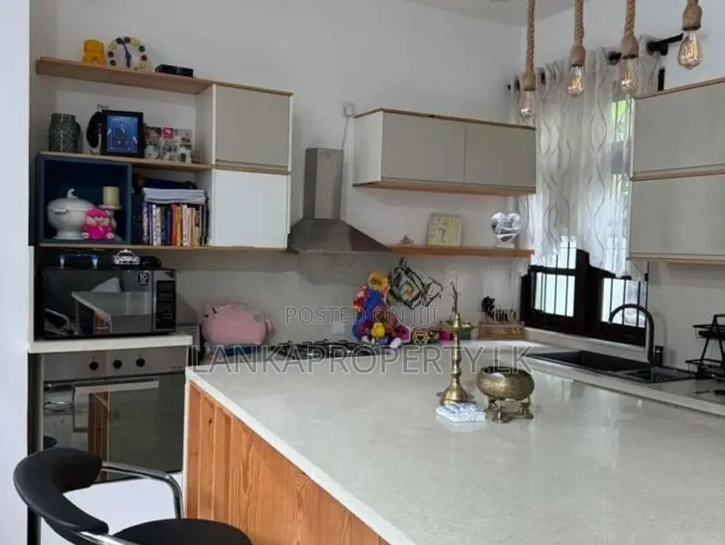Fully completed house for sale in National Housing Scheme – Kiribathgo