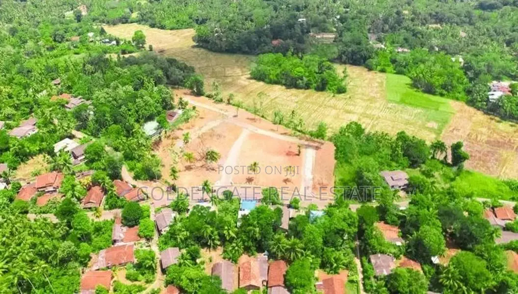 Matara කැකනදුරින් වටිනා බිම්කොටසක්
