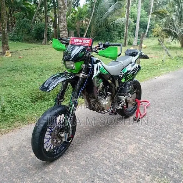 Kawasaki D Tracker D2 2015