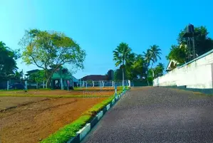 Gampaha උඩුගම්පොලින් වටිනා බිම්කොටසක් විකිණීමට