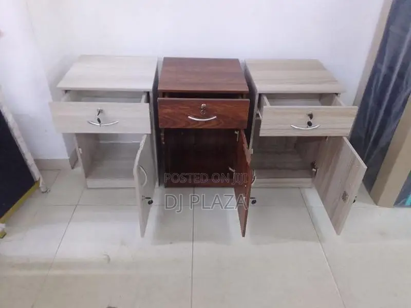 Bed Side Cupborad