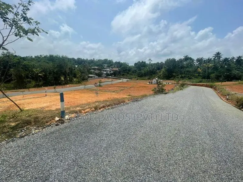 Land for Sale in Kalutara